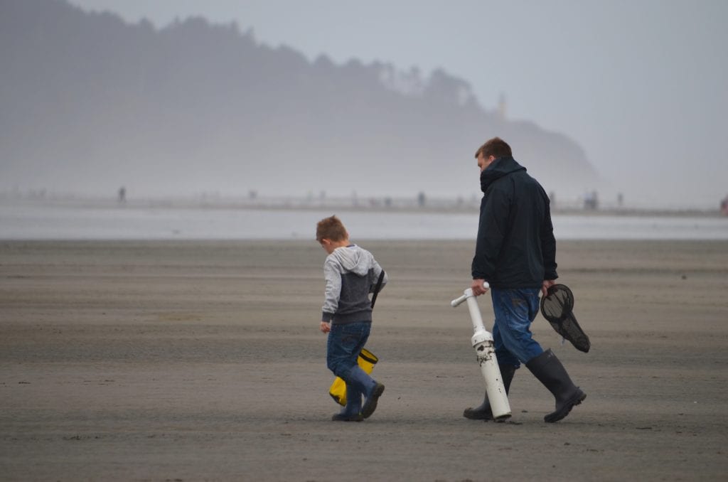 Razor clam digging