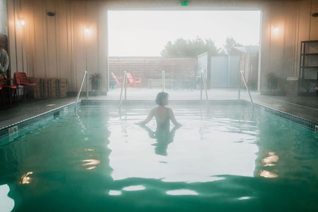 Unwind in Pacific County - Adrift Pool House